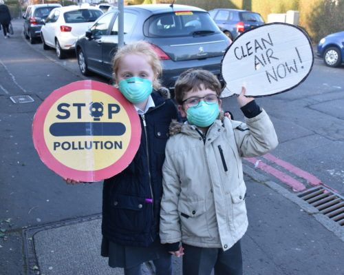 Children campaigning against air pollution